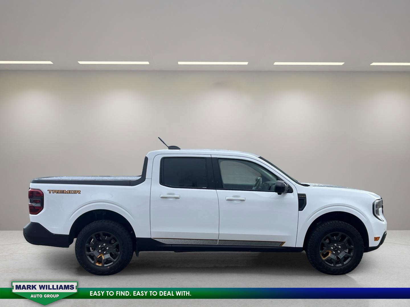 Used 2025 Ford Maverick Tremor image 2