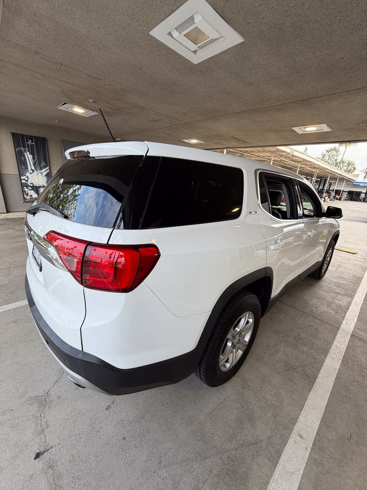 Used 2017 GMC Acadia SLE FWD image 5