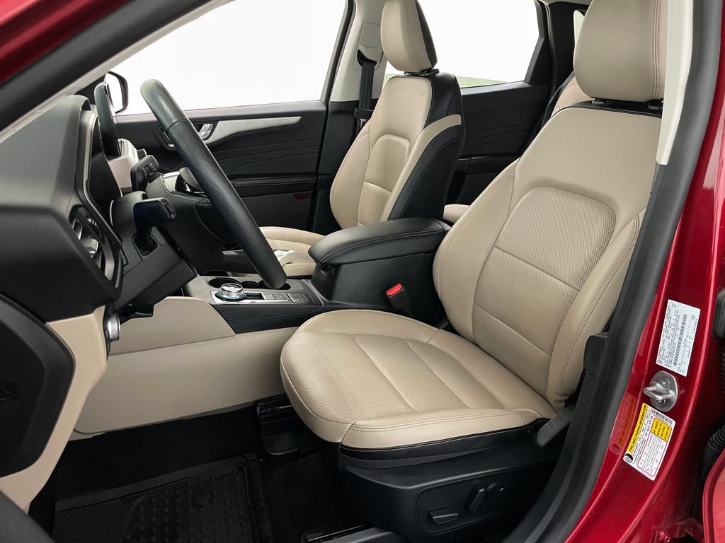 Used 2021 Ford Escape SEL w/ Technology Package FWD image 24