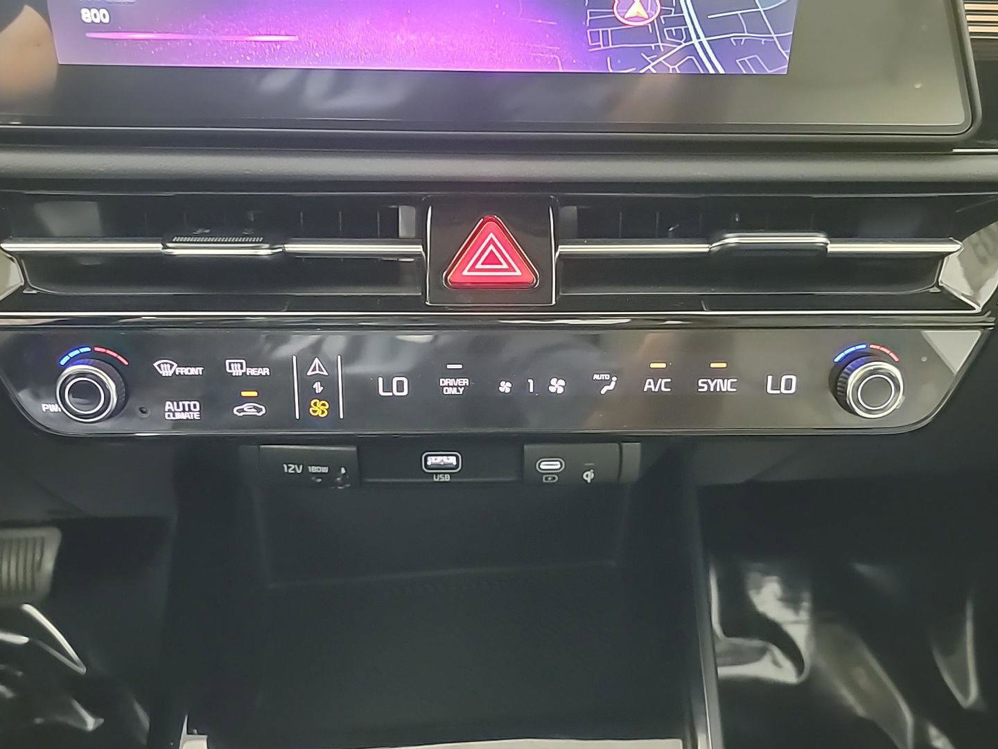 Used 2025 Kia Niro EX image 29