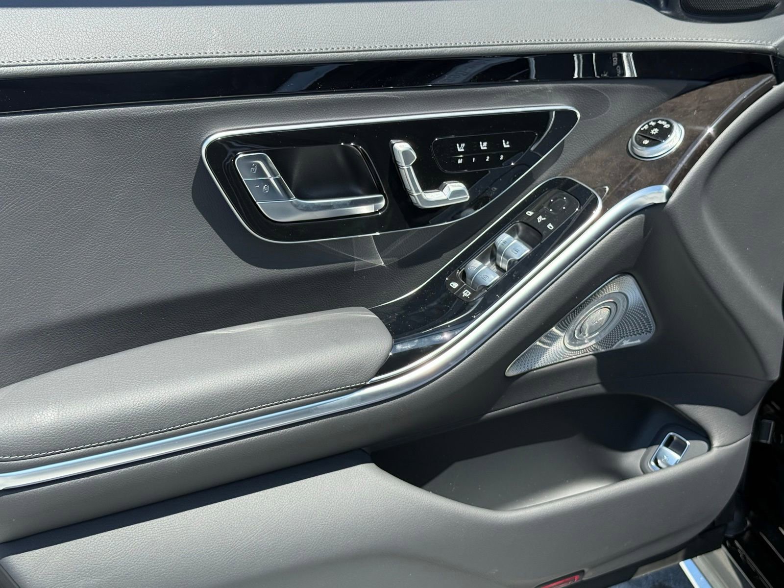 New 2026 Mercedes-Benz S 500 4MATIC image 14