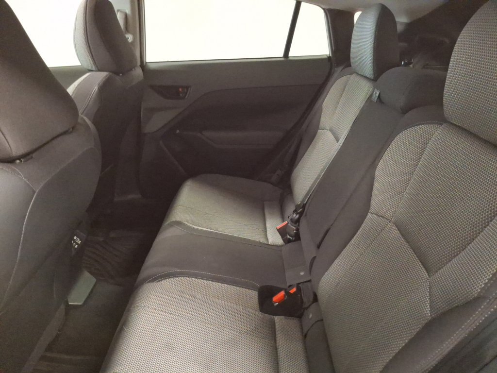 Used 2024 Subaru Crosstrek 2.0i Premium AWD/4WD image 15