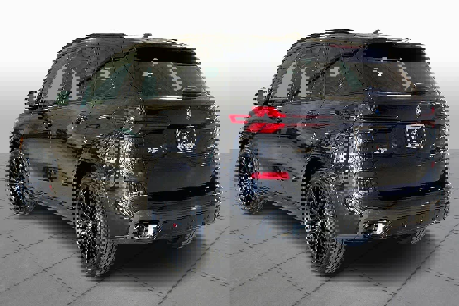 New 2026 BMW X5 sDrive40i image 12