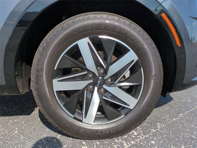 Used 2023 Kia Sorento S image 11