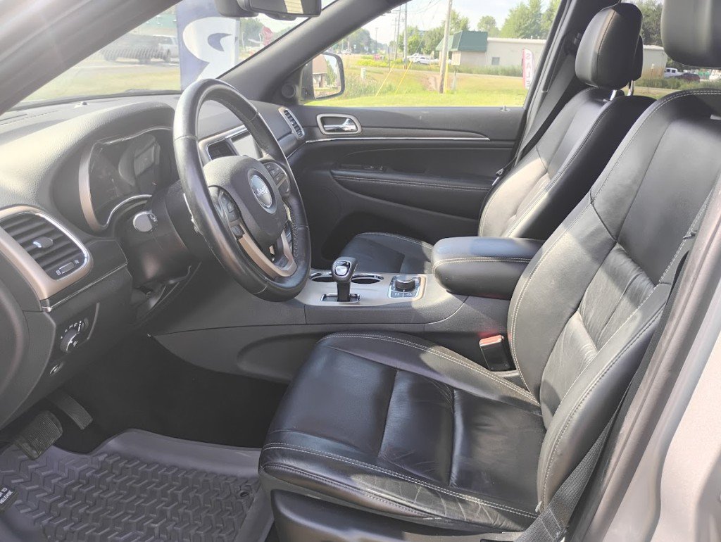 Used 2015 Jeep Grand Cherokee Limited AWD/4WD image 5