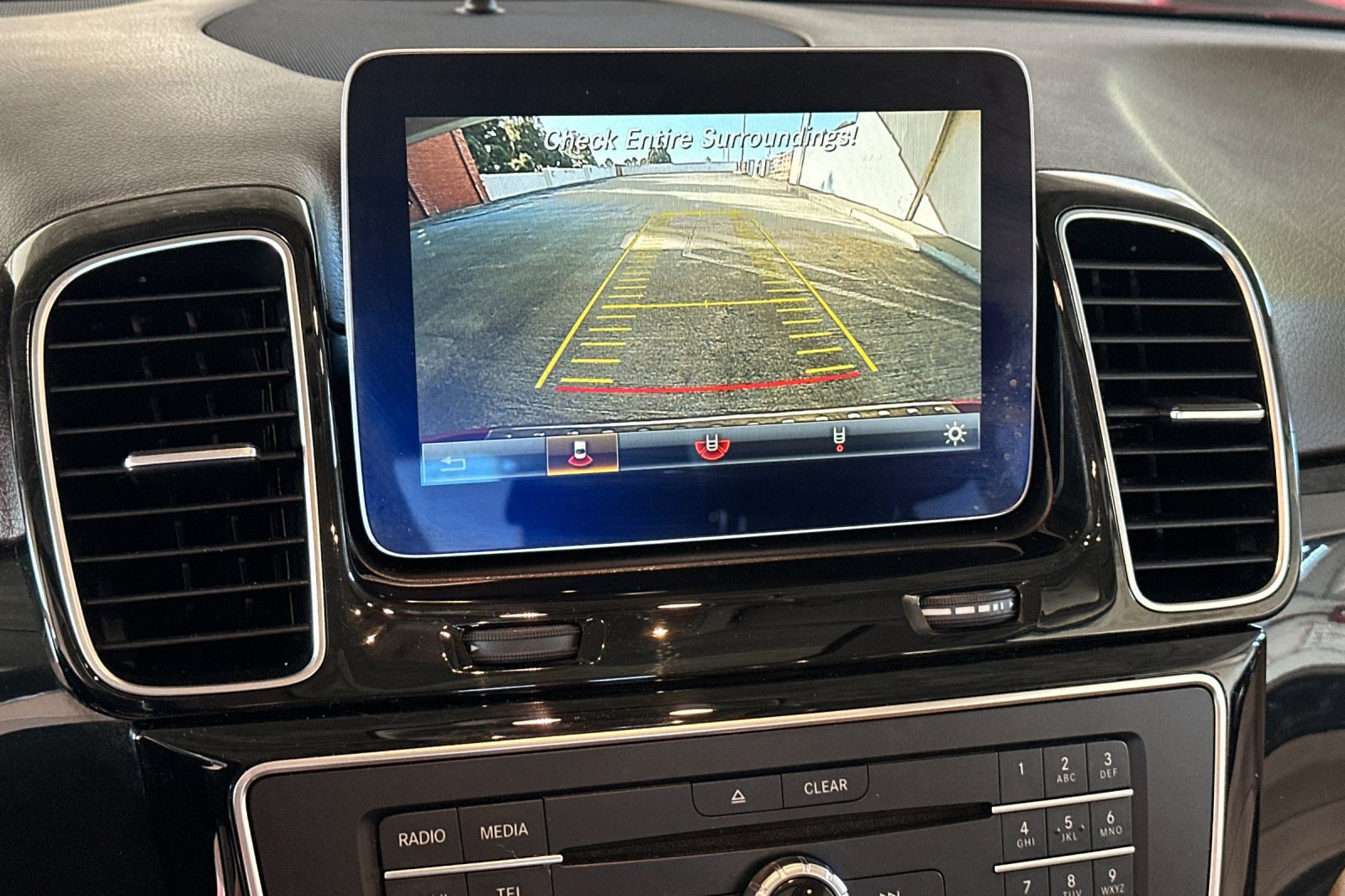 Used 2017 Mercedes-Benz GLE 350 4MATIC image 25