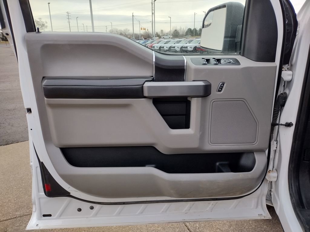 Used 2019 Ford F150 XLT w/ Trailer Tow Package image 25