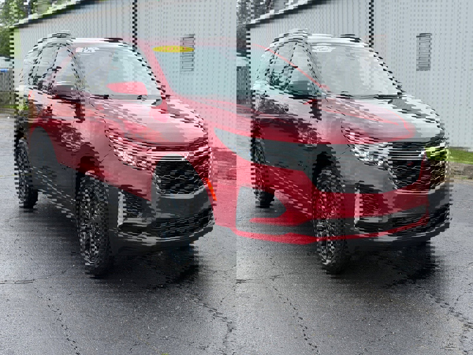 Used 2023 Chevrolet Equinox RS image 1