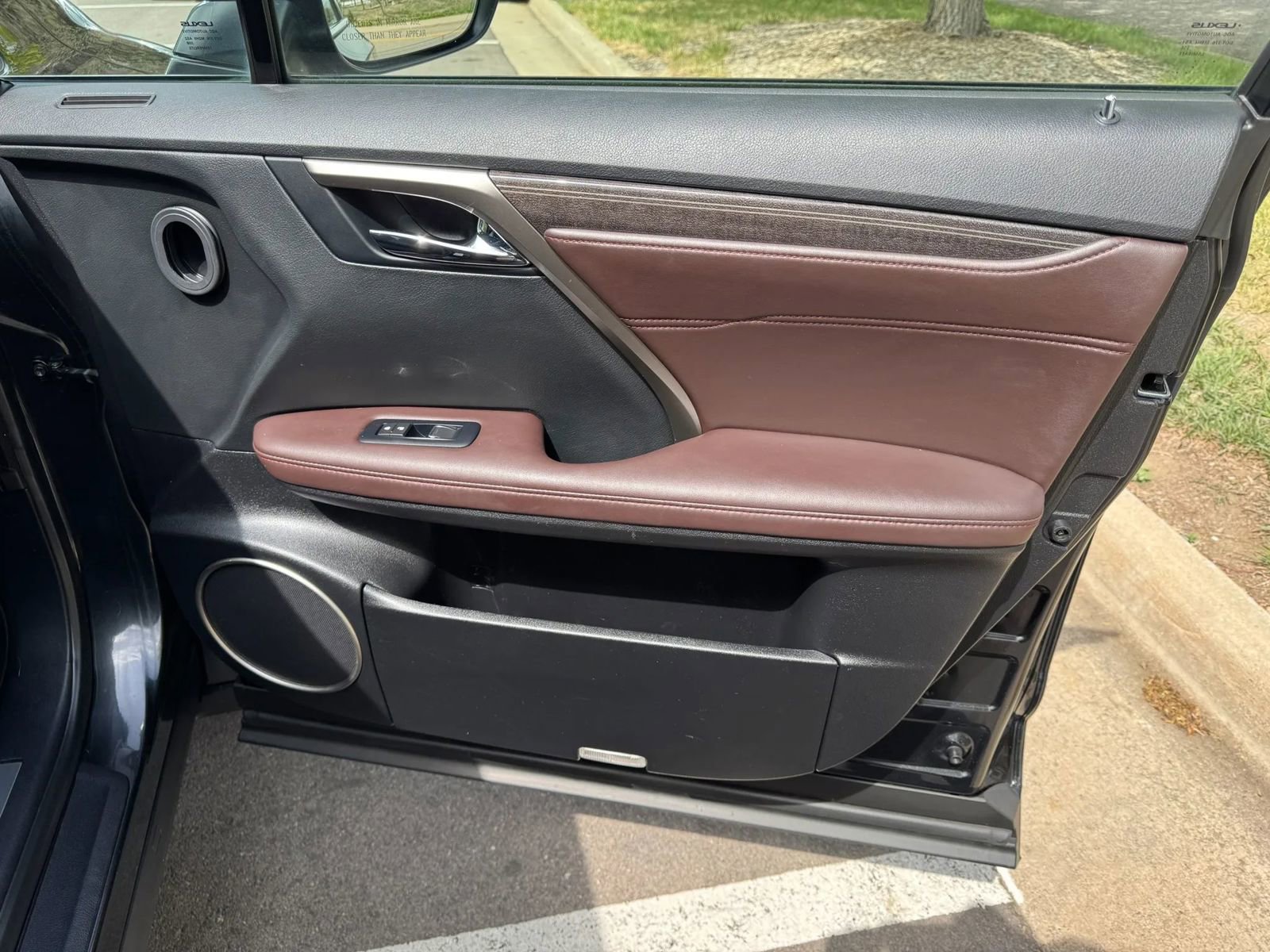 Used 2017 Lexus RX 450h AWD w/ Luxury Package image 18
