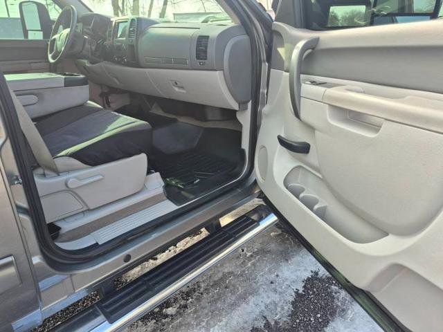 Used 2013 GMC Sierra 2500 SLE w/ SLE Preferred Package image 14