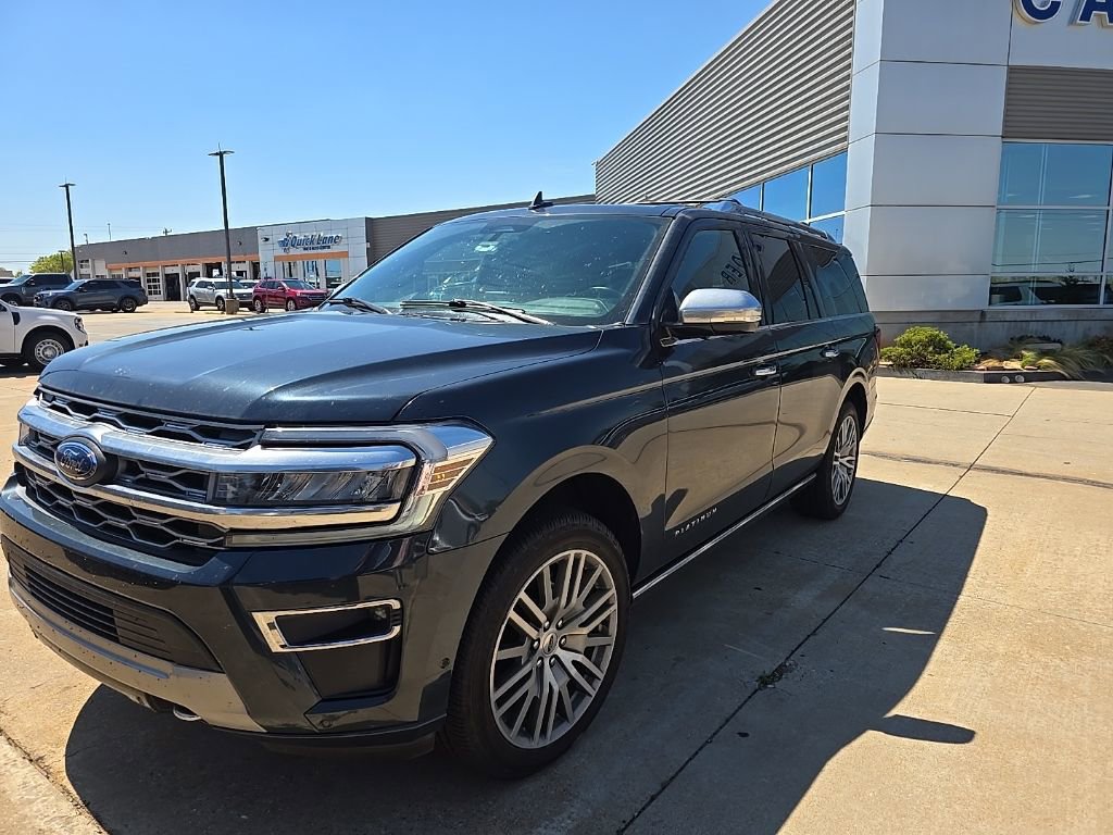 Used 2022 Ford Expedition Max Platinum AWD/4WD image 3
