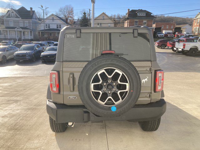 New 2025 Ford Bronco Outer Banks image 8