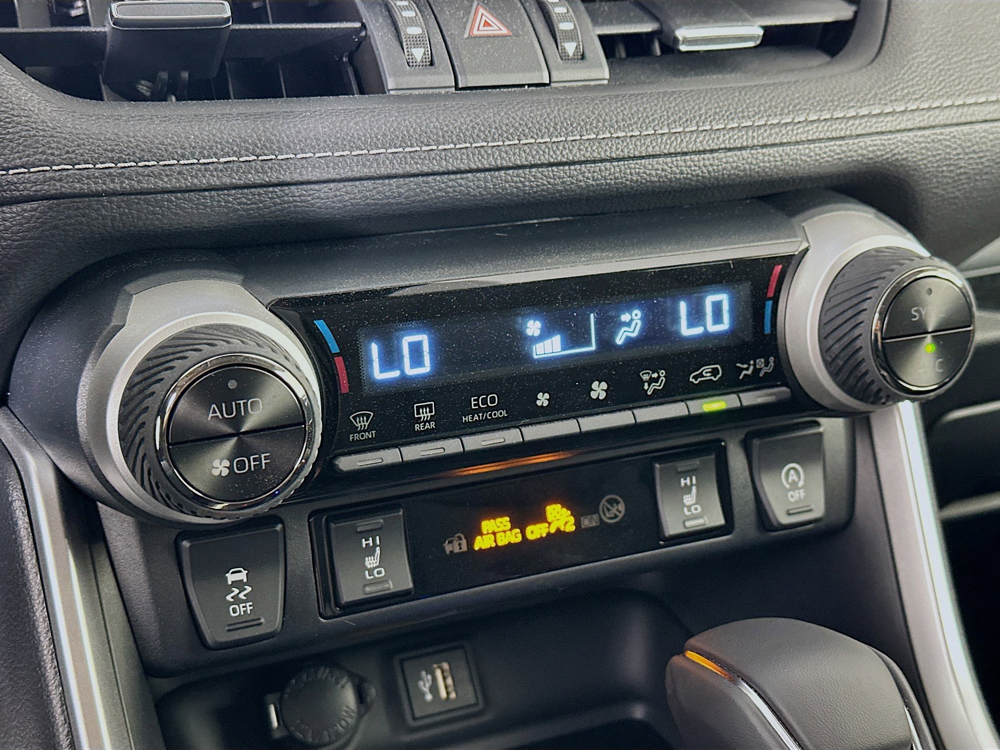 Used 2025 Toyota RAV4 XLE Premium w/ Weather Package image 23
