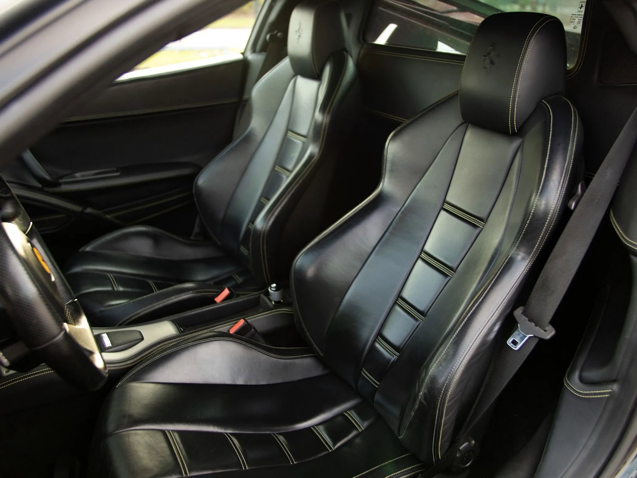 Used 2010 Ferrari 458 Italia Coupe image 35