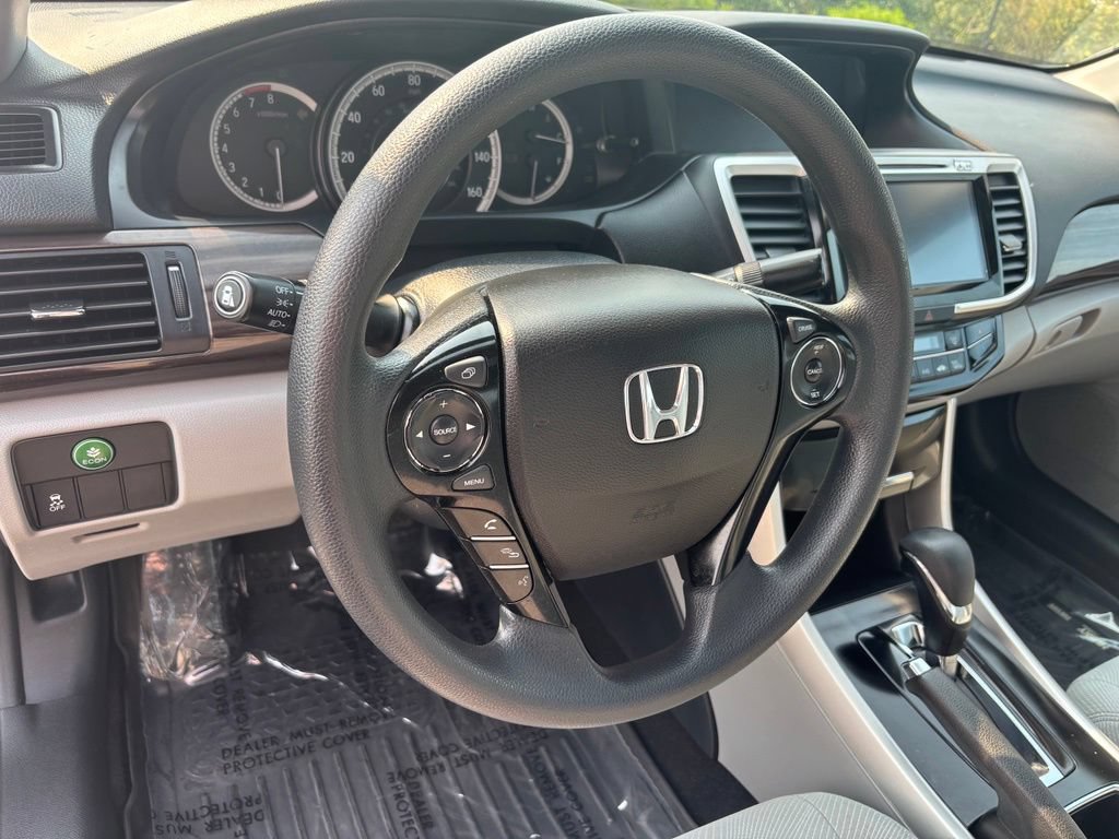 Used 2016 Honda Accord EX image 9