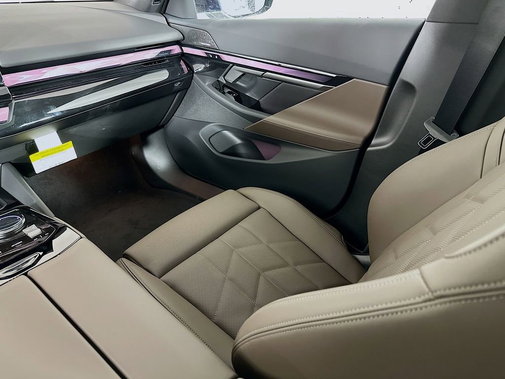New 2026 BMW 540i xDrive image 31