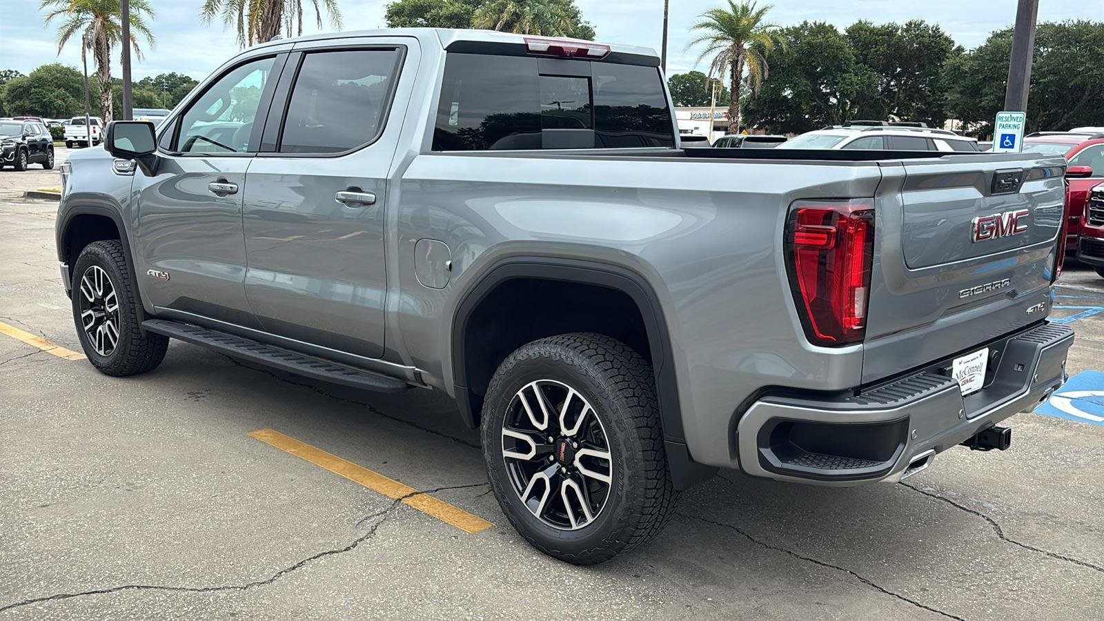 New 2026 GMC Sierra 1500 AT4 w/ AT4 Premium Package AWD/4WD image 5