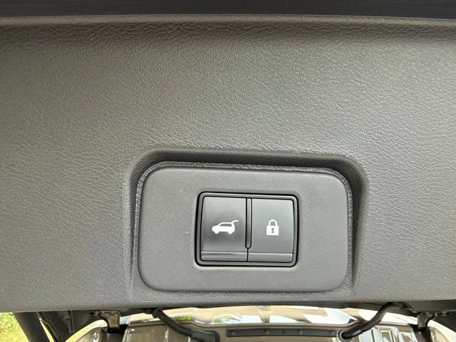 Used 2025 Nissan Rogue SV w/ Rock Creek Premium Package AWD/4WD image 40