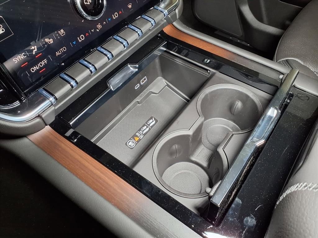 New 2026 GMC Yukon XL Denali w/ Advanced Technology Package image 19