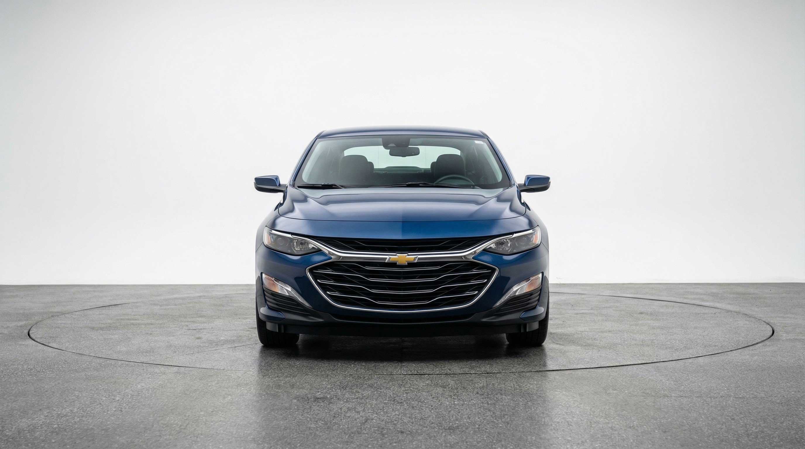 Used 2024 Chevrolet Malibu LT FWD image 2