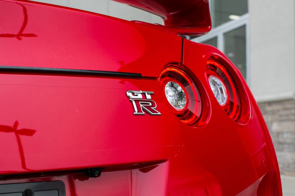 Used 2023 Nissan GT-R Premium w/ Floor Mat Package image 21