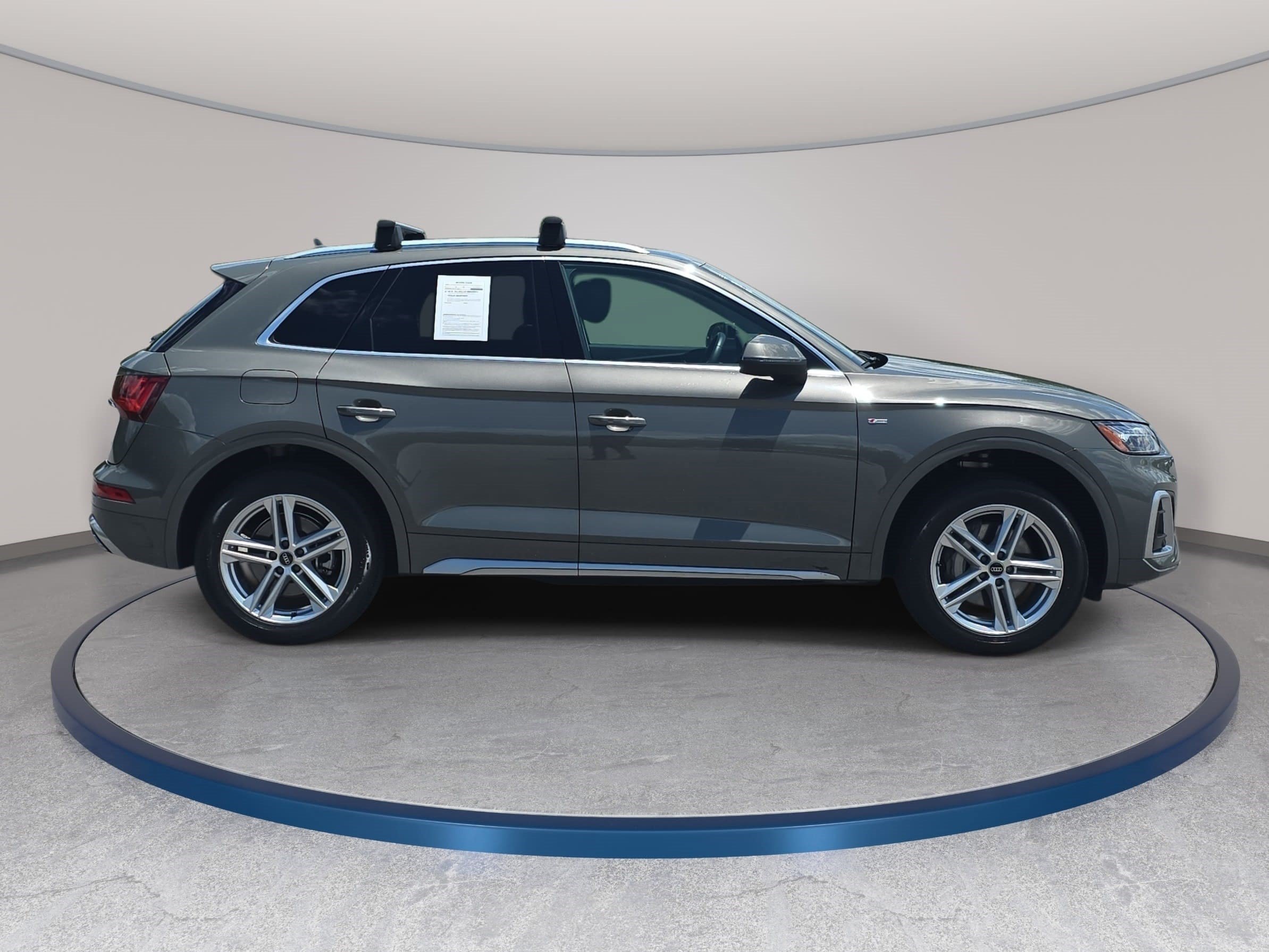 Used 2023 Audi Q5 e Premium Plus w/ Premium Plus Package AWD/4WD image 4