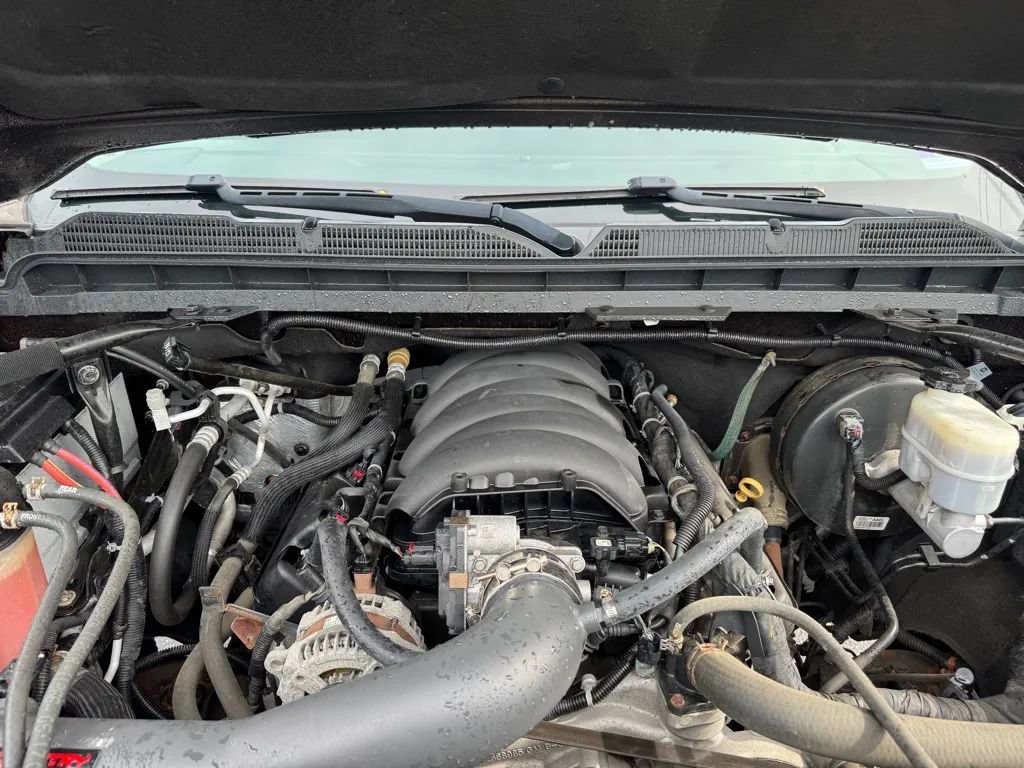 Used 2019 Chevrolet Silverado 1500 LT AWD/4WD image 11