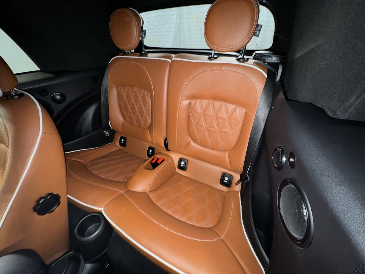 Used 2019 MINI Cooper Convertible w/ Signature Upholstery Package image 29