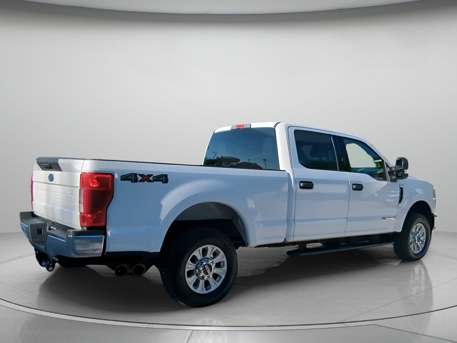 Certified 2022 Ford F250 XLT AWD/4WD image 28