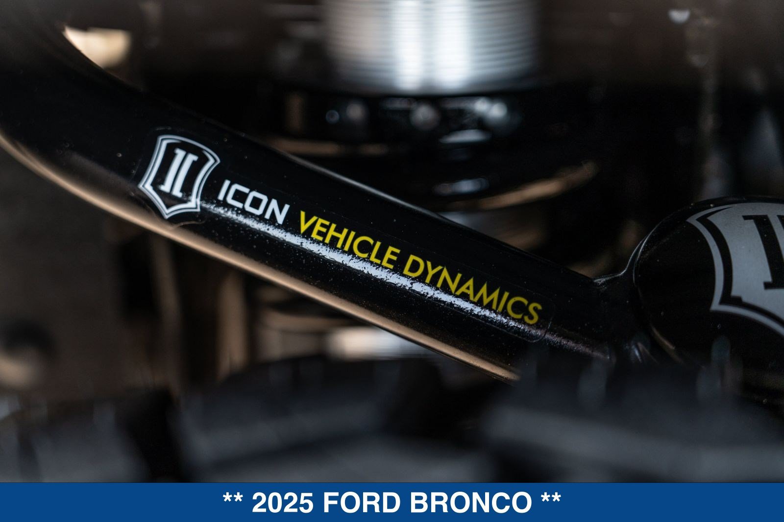 Used 2025 Ford Bronco Heritage Edition AWD/4WD image 23