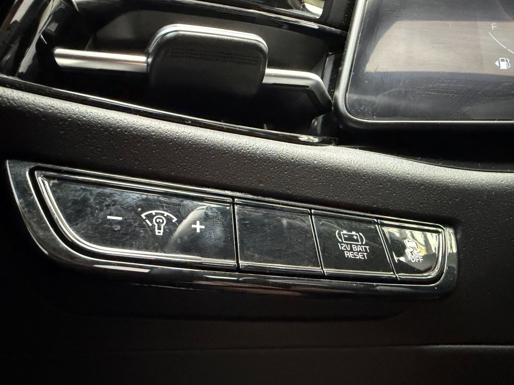 Used 2023 Kia Niro EX Touring image 27