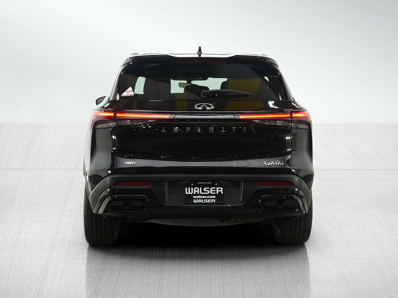 Used 2023 INFINITI QX60 Luxe image 4