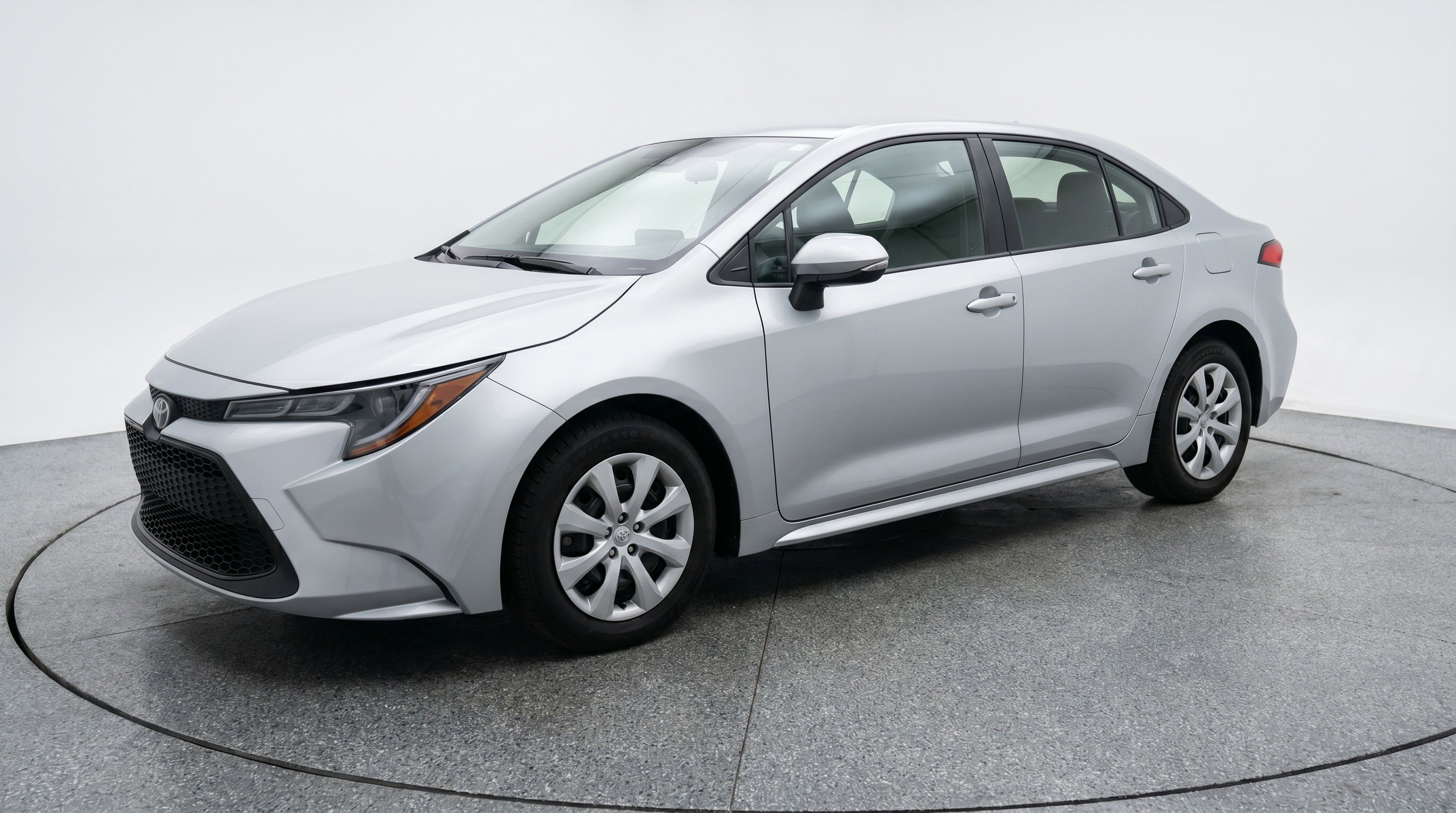 Used 2025 Toyota Corolla LE FWD image 3
