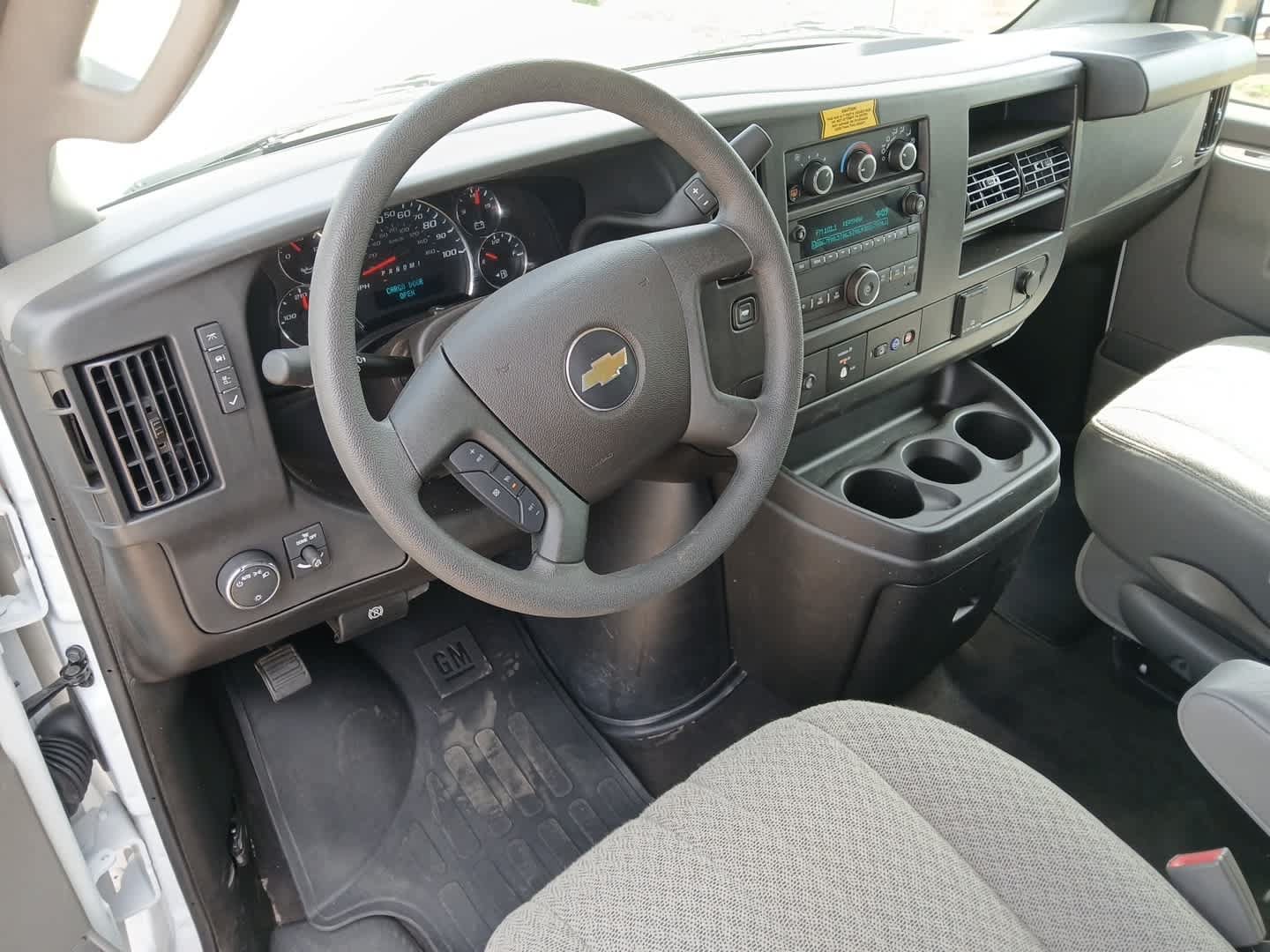 Used 2025 Chevrolet Express 3500 LS RWD image 22