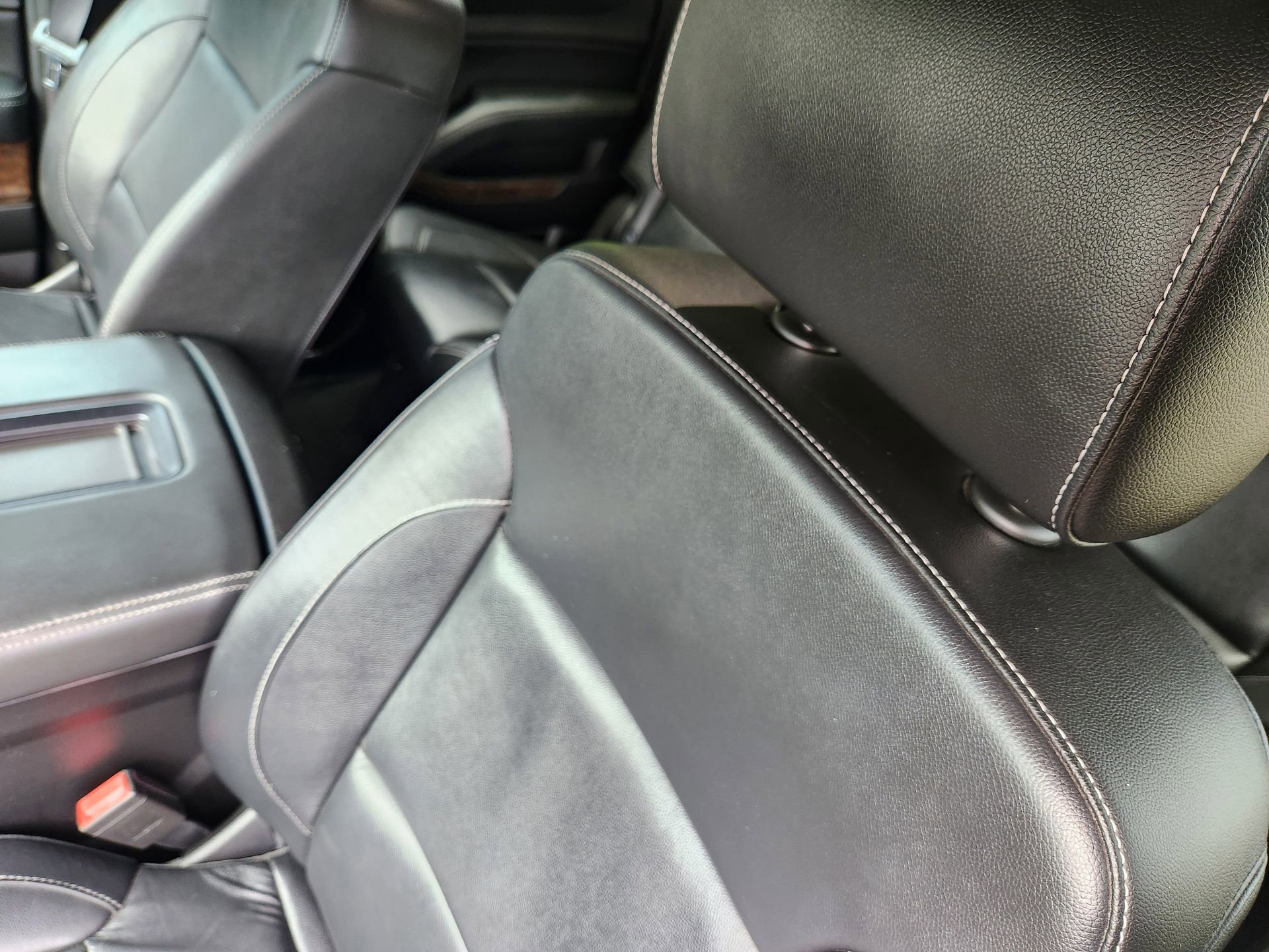 Used 2018 Chevrolet Suburban LT AWD/4WD image 16