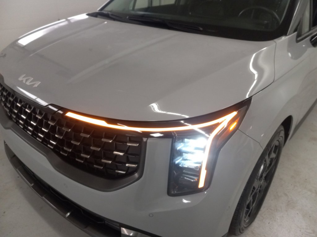 Used 2025 Kia Carnival SX image 7