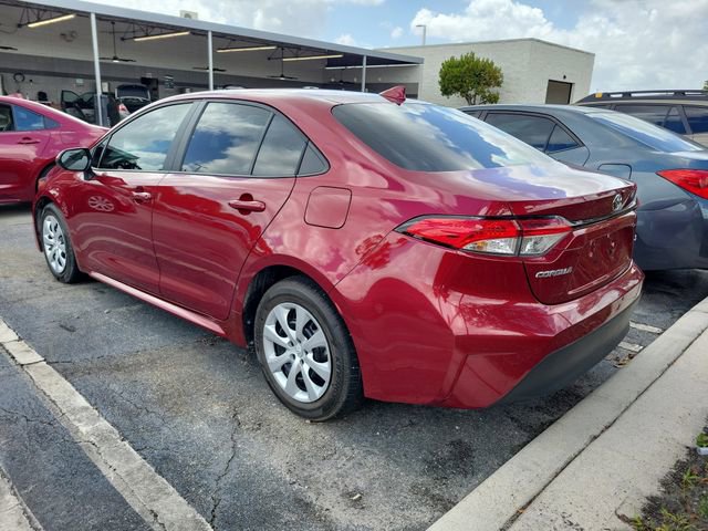 Used 2023 Toyota Corolla LE image 4