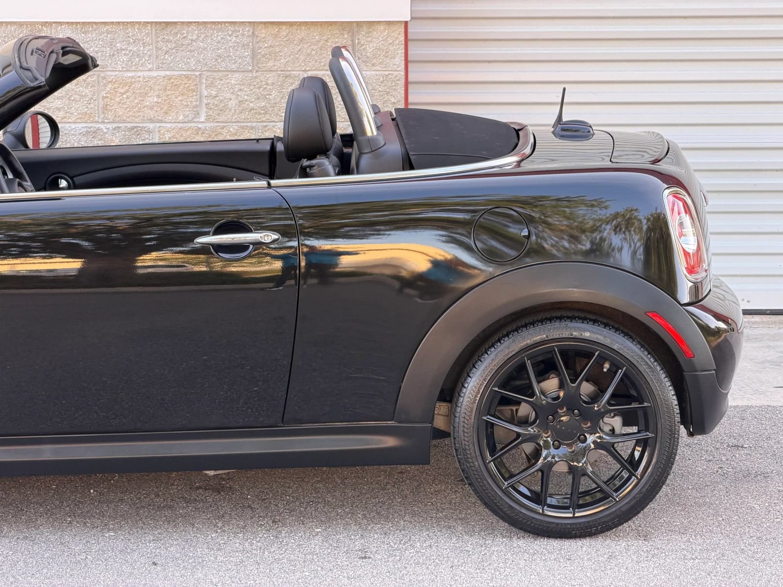 Used 2013 MINI Cooper Roadster FWD image 95