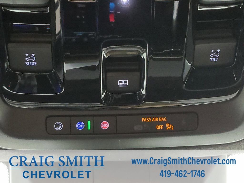 Used 2025 Cadillac Escalade Sport Platinum w/ LPO, ONYX Package image 34