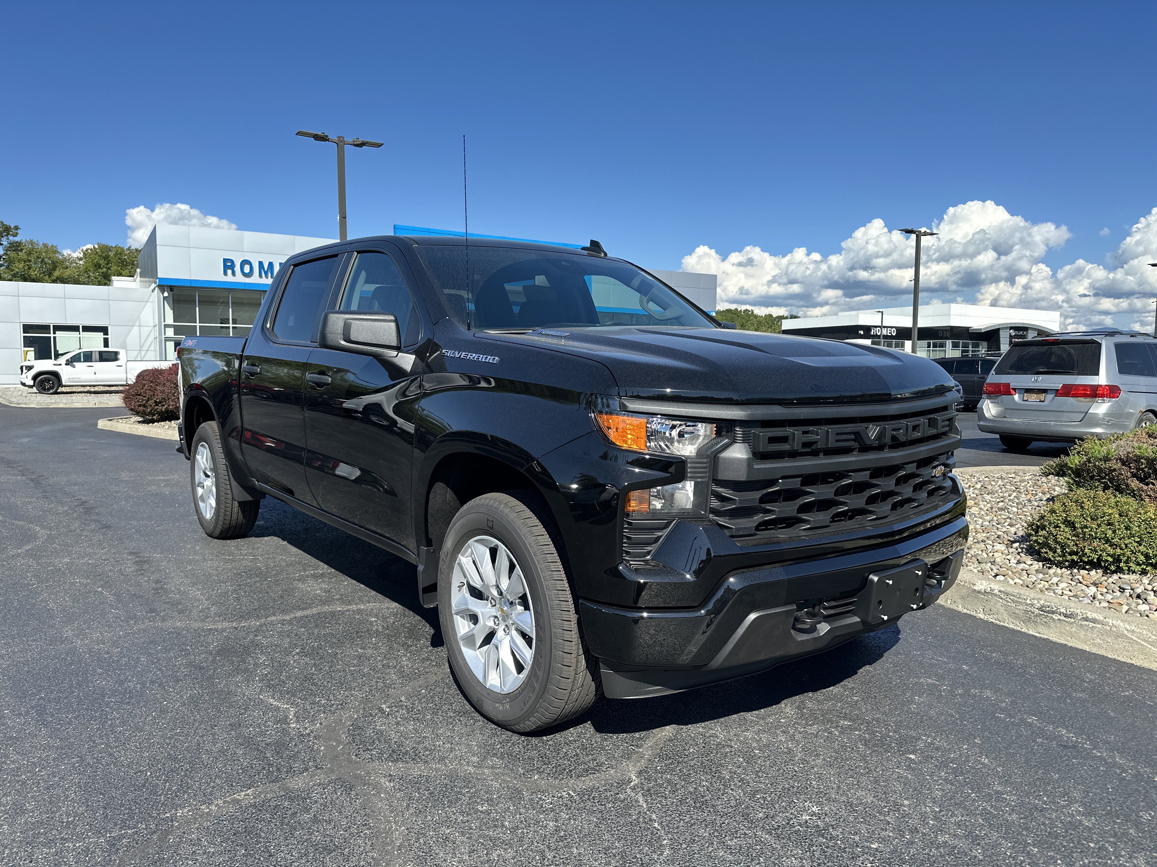 New 2026 Chevrolet Silverado 1500 Custom image 3