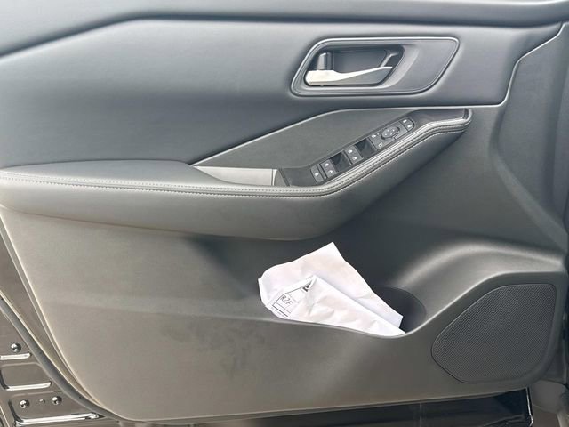 New 2026 Nissan Rogue SV FWD image 20