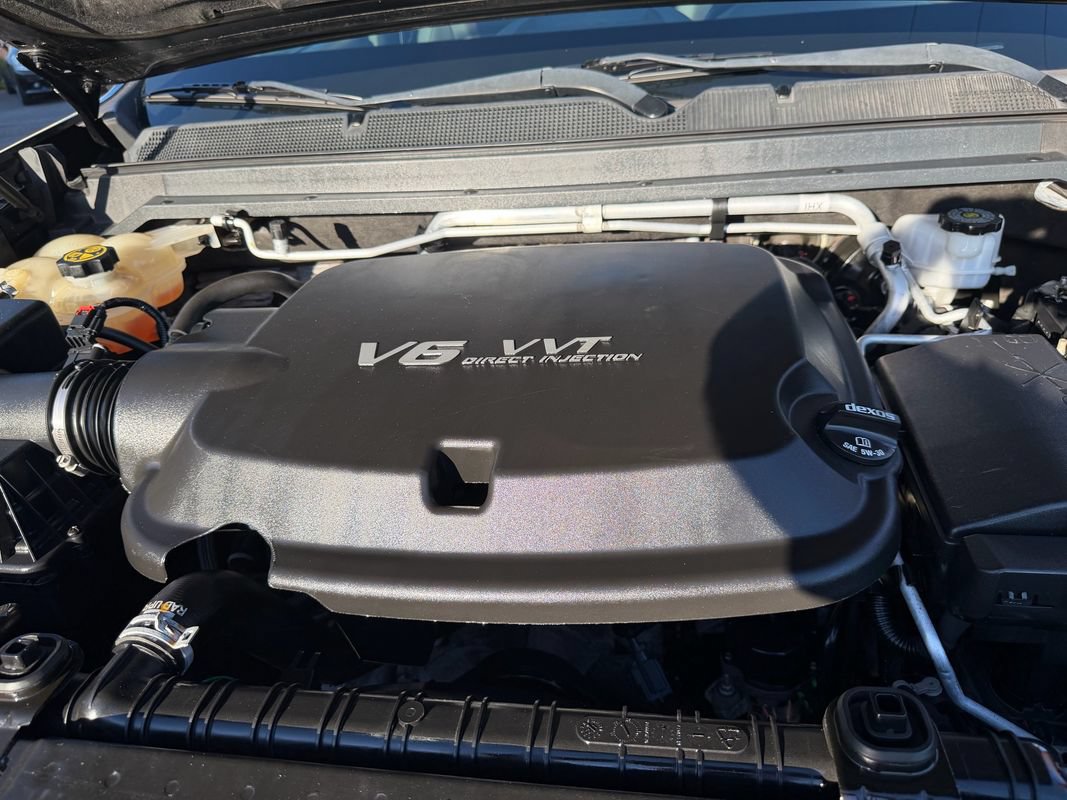 Used 2018 Chevrolet Colorado Z71 AWD/4WD image 39