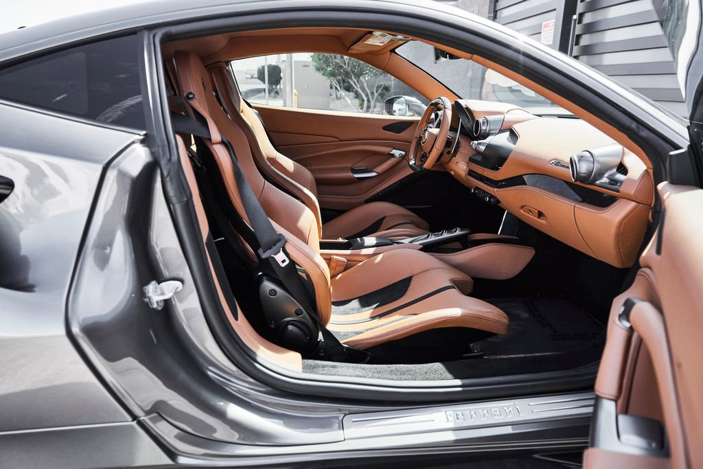 Used 2020 Ferrari F8 Tributo image 37