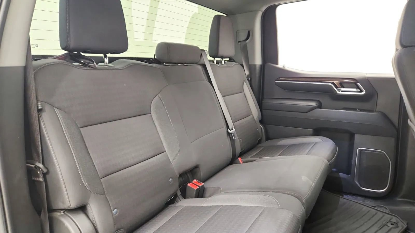 Used 2022 Chevrolet Silverado 1500 LT image 37