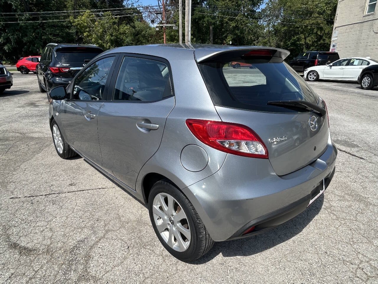 Used 2013 MAZDA MAZDA2 Touring FWD image 10