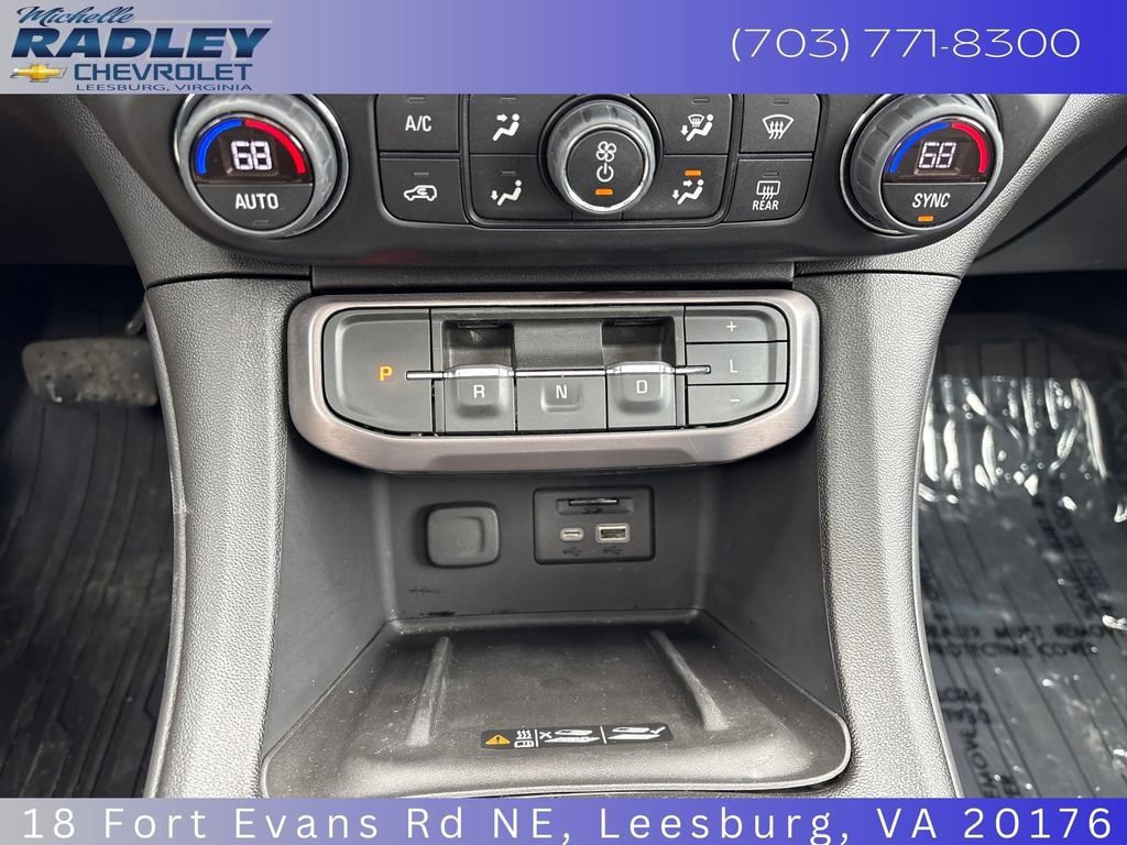 Used 2022 GMC Acadia AT4 w/ Technology Package AWD/4WD image 20