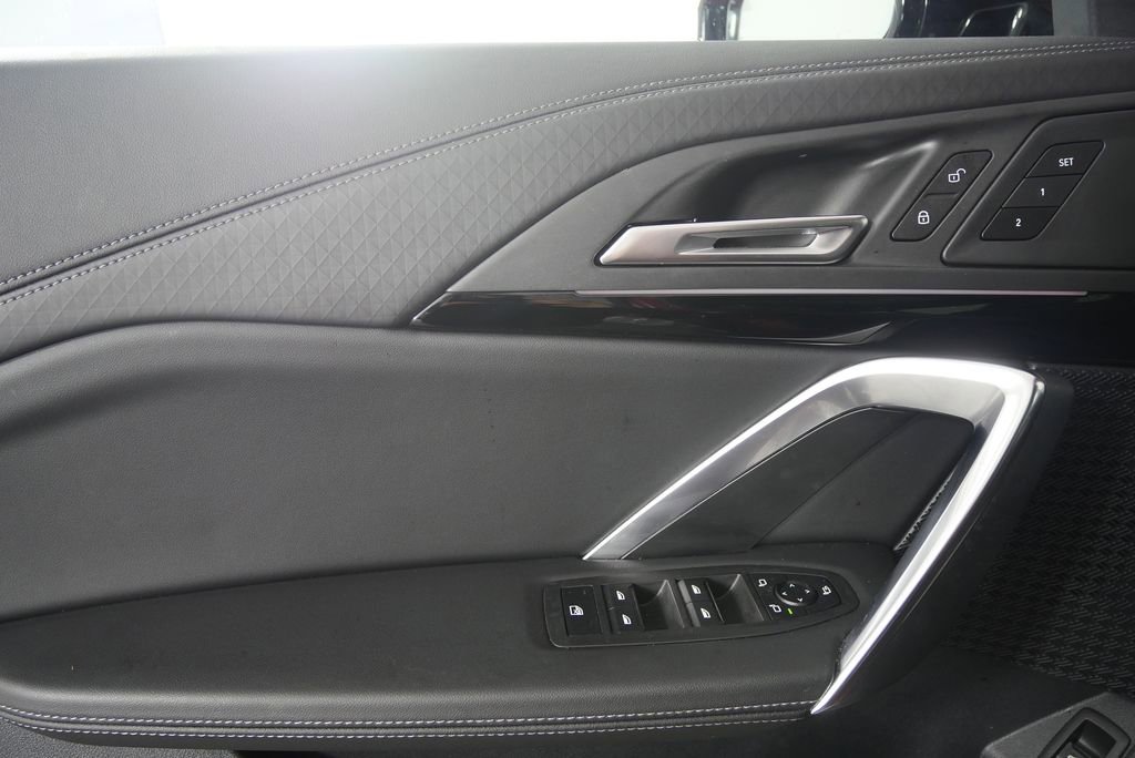 Certified 2024 BMW X2 xDrive28i image 9