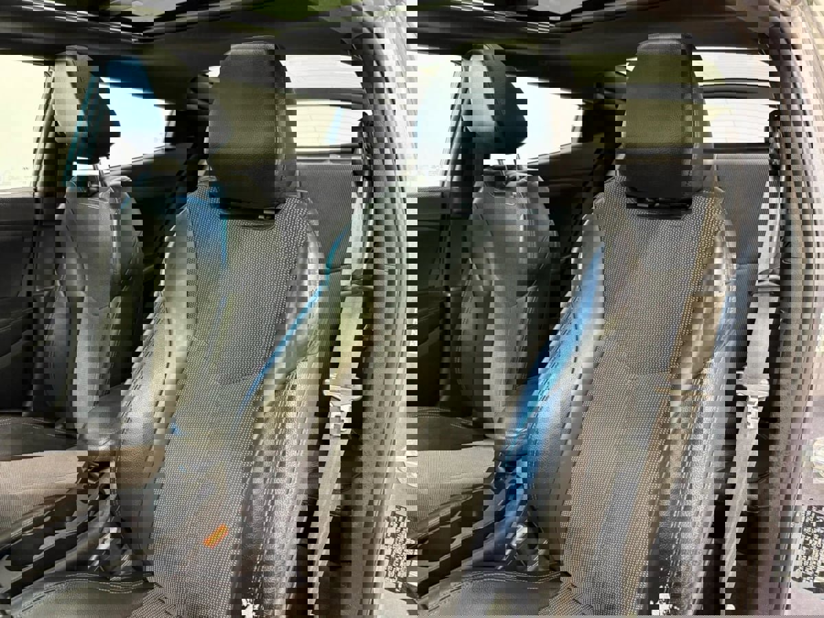 Used 2016 Hyundai Veloster w/ Option Group 02 image 22