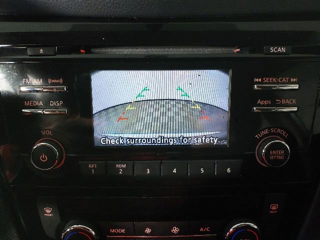 Used 2015 Nissan Rogue SV FWD image 21