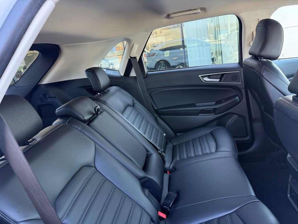 Used 2022 Ford Edge SEL w/ Convenience Package image 25